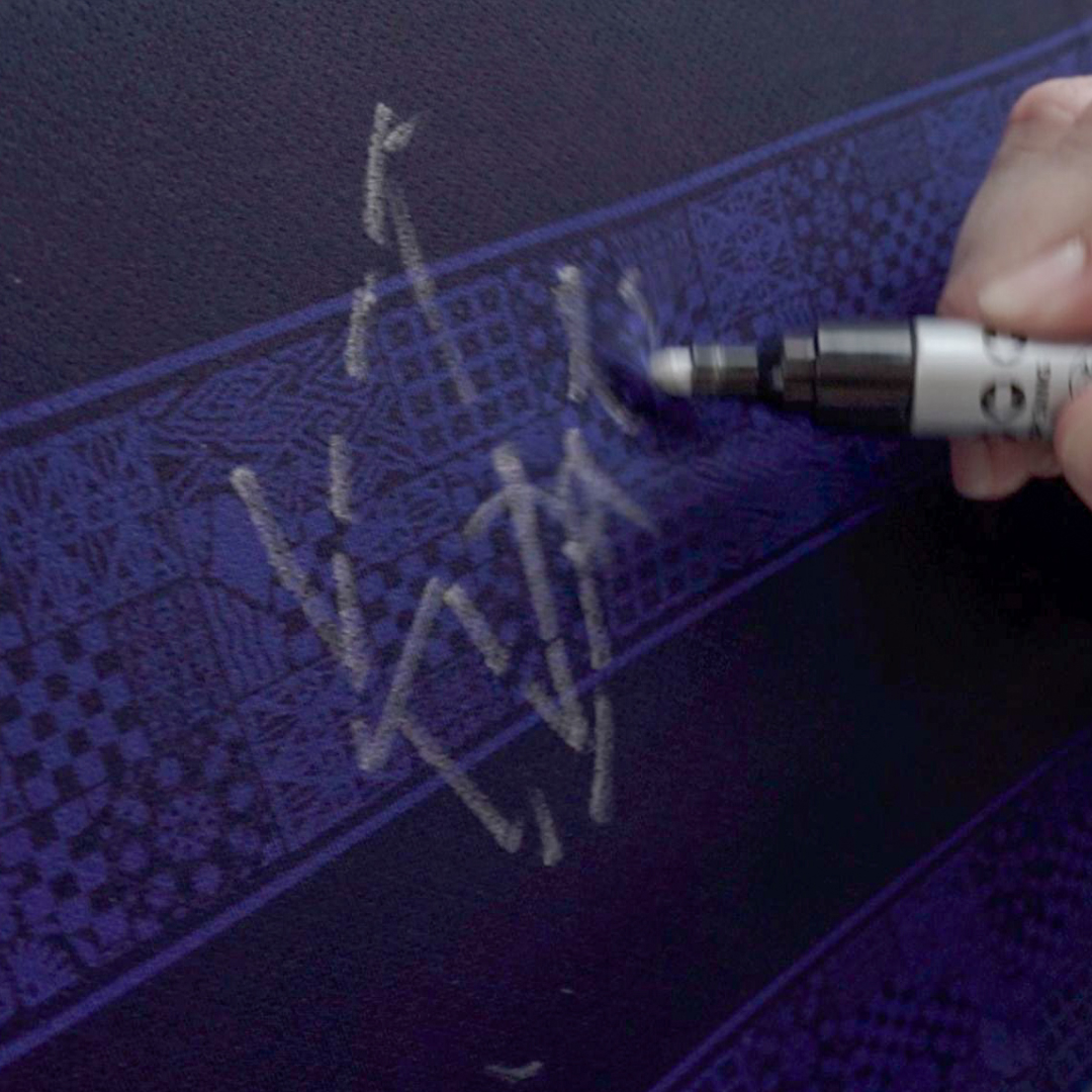 Mills x Sandy Walsh x biru - Signature - Image 2